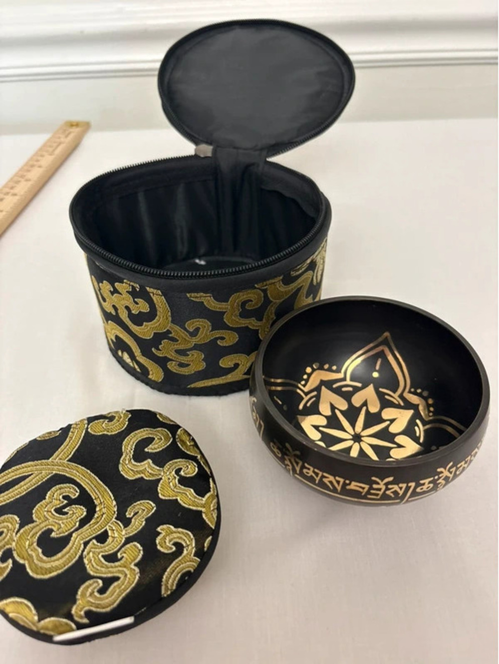 Tibetan Singing Bowl Meditation Sound Healing Set with Cushion & Carrying Case